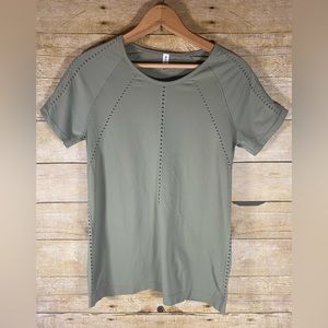 Athleta sz Small Tee Shirt Mesh Olive Green Yoga Top Sports Athletic Activewear